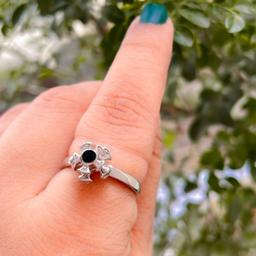 925 Silver Revolving Black Stone Floral Ring thumbnail 2