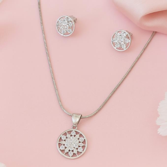 925 Silver Floral Sparkle Pendant Set (without Chain) — 925 silver, image 1