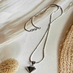 Elegant 925 Sterling Silver Diamond-shaped Pendant Necklace thumbnail 3