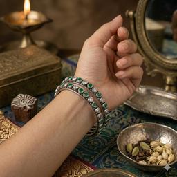 Oxidised Silver Emerald Green Stone Studded Kada Bangle thumbnail 2