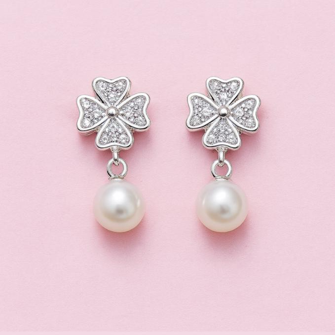 Elegant 925 Silver Clover Pearl Drop Earrings — 925 silver, image 1