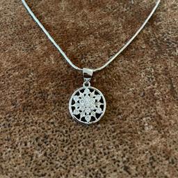 925 Silver Floral Sparkle Pendant Set (without Chain) thumbnail 2