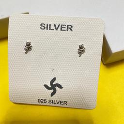925 Oxidised Silver Rose Stud Earrings – Unisex Floral Charm thumbnail 2