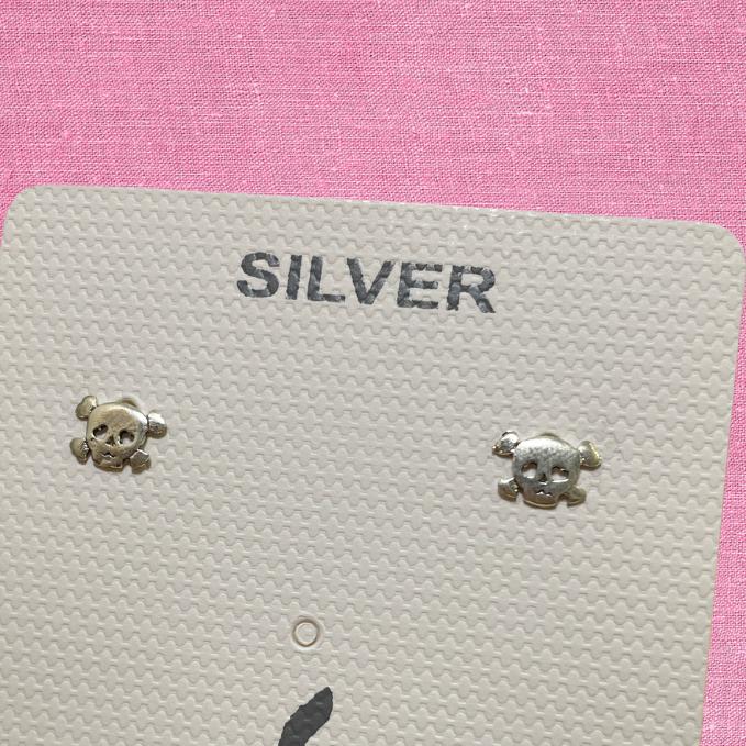 925 Silver Skull Stud Earrings β Unisex Edgy Mini Tops