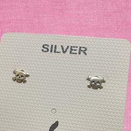925 Silver Skull Stud Earrings β Unisex Edgy Mini Tops thumbnail 1