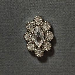 Elegant Silver Necklace And Earring Set With Sparkling Floral Design thumbnail 9