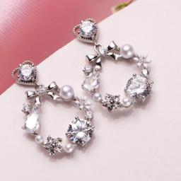 Elegant Bow & Crystal Floral Wreath Design Dangle Earrings thumbnail 2